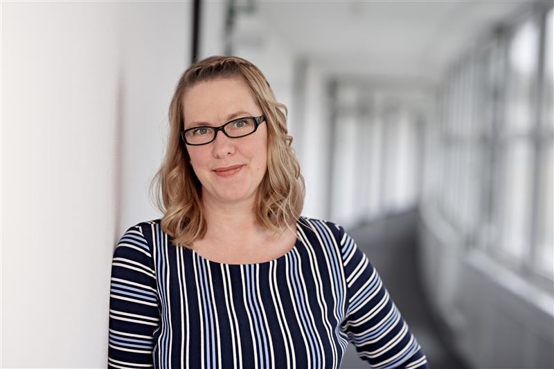 Portrait Isabel Grünewald – Host "KI-Update"